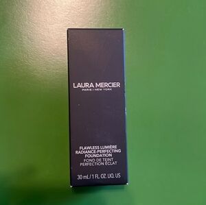 Flawless lumiere radiance perfecting foundation